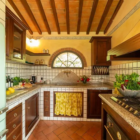 Cascia Apartment *