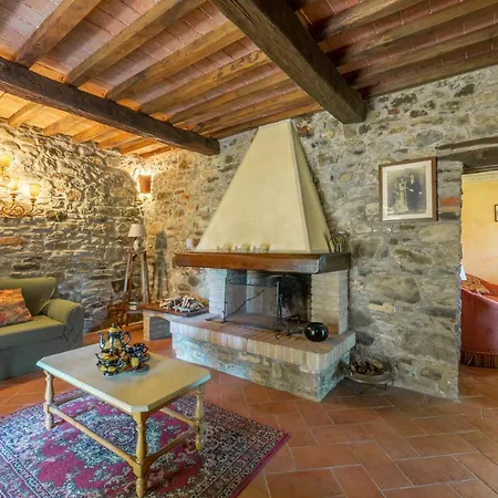 Cascia Apartment