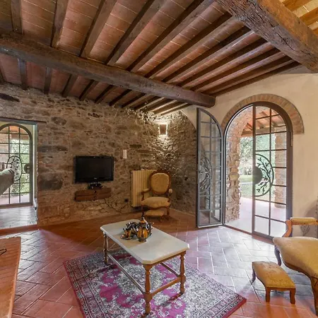 Cascia Apartment *